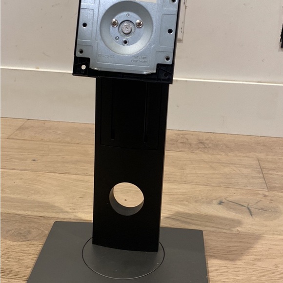 Dell monitor mount - Picture 4 of 4